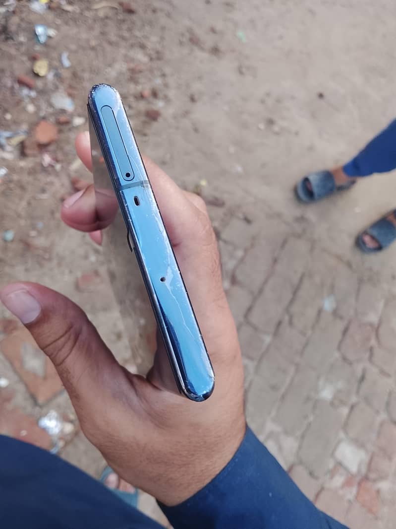 Samsung Mobile Note 10 Plus 6