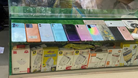 Samsung,Oneplus,Vivo,Iphone,Infinix,Sego Mobiles are available