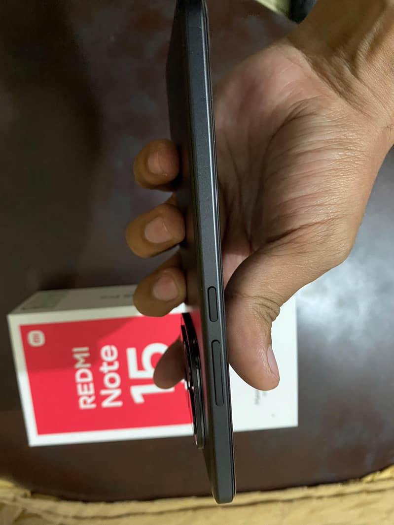 Xiaomi 15 Pro 4