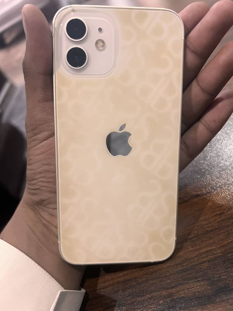 Apple iPhone 12 5
