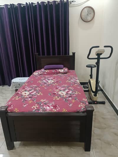 Single bed with mattress