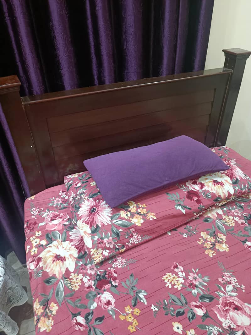 Single bed with mattress 1