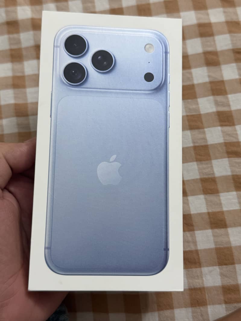 Apple iPhone 18 Pro Max 1