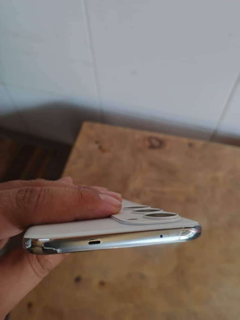 Tecno spark 40 pro plus 3