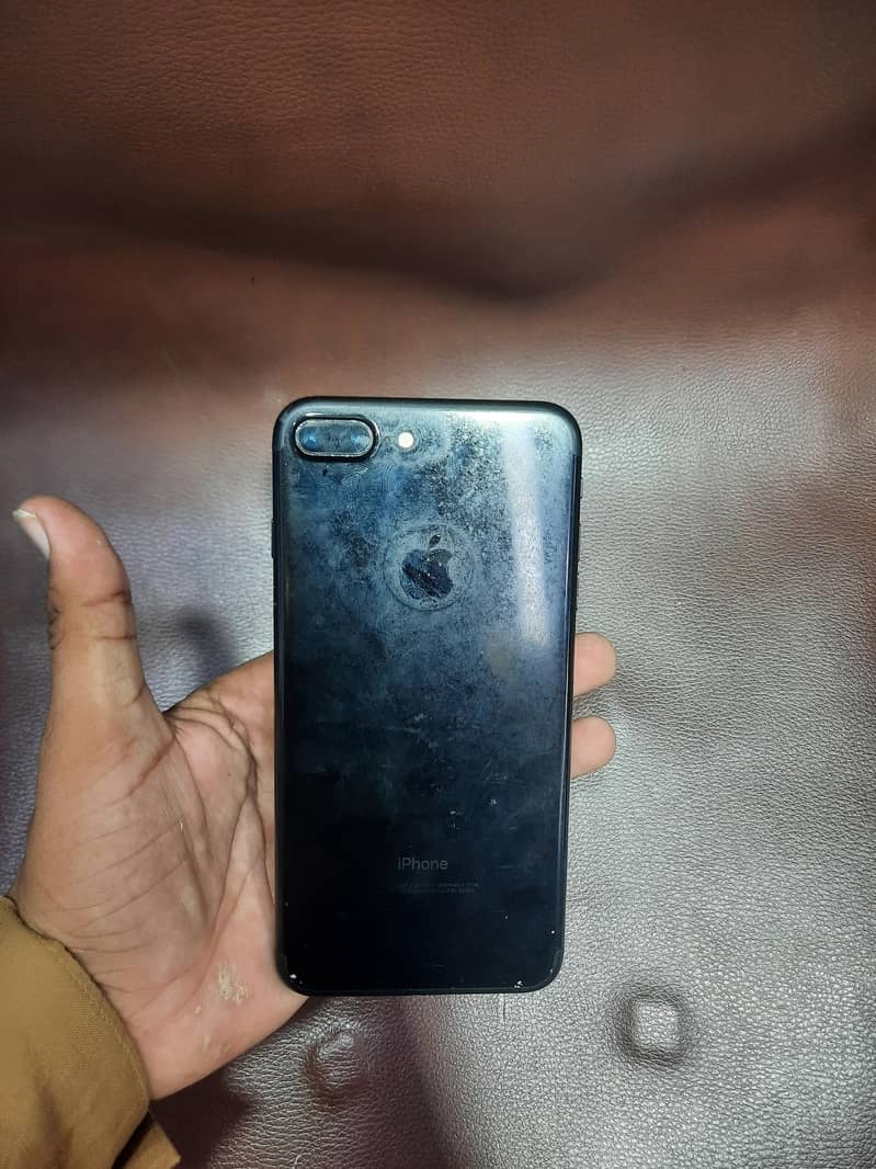 Apple iPhone 7 Plus 1