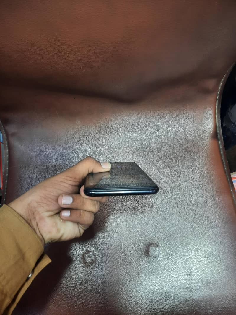 Apple iPhone 7 Plus 5
