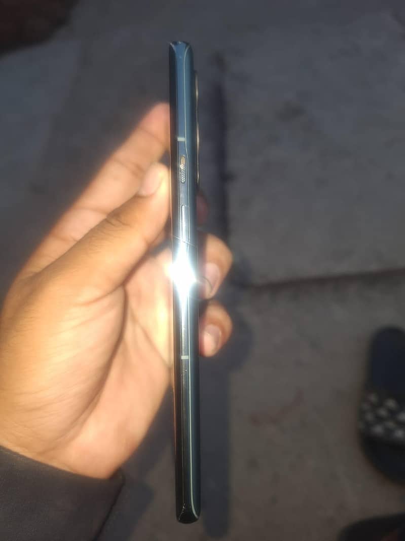 One Plus 9 Pro 3