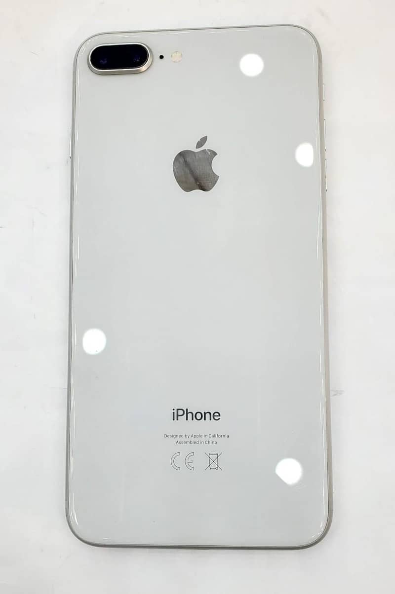 Apple iPhone 8 Plus 0