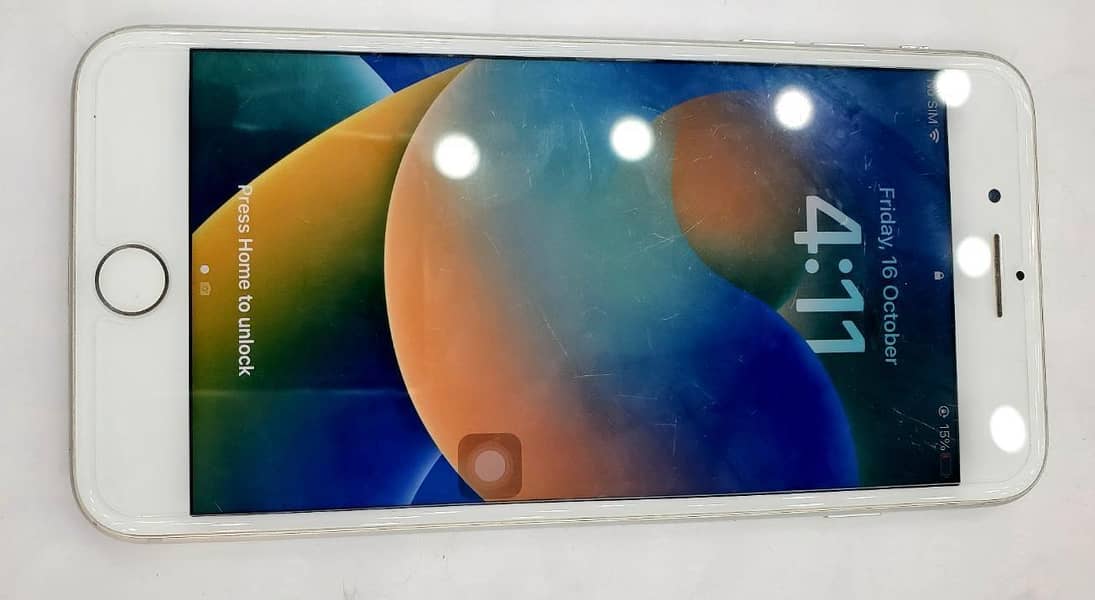 Apple iPhone 8 Plus 5