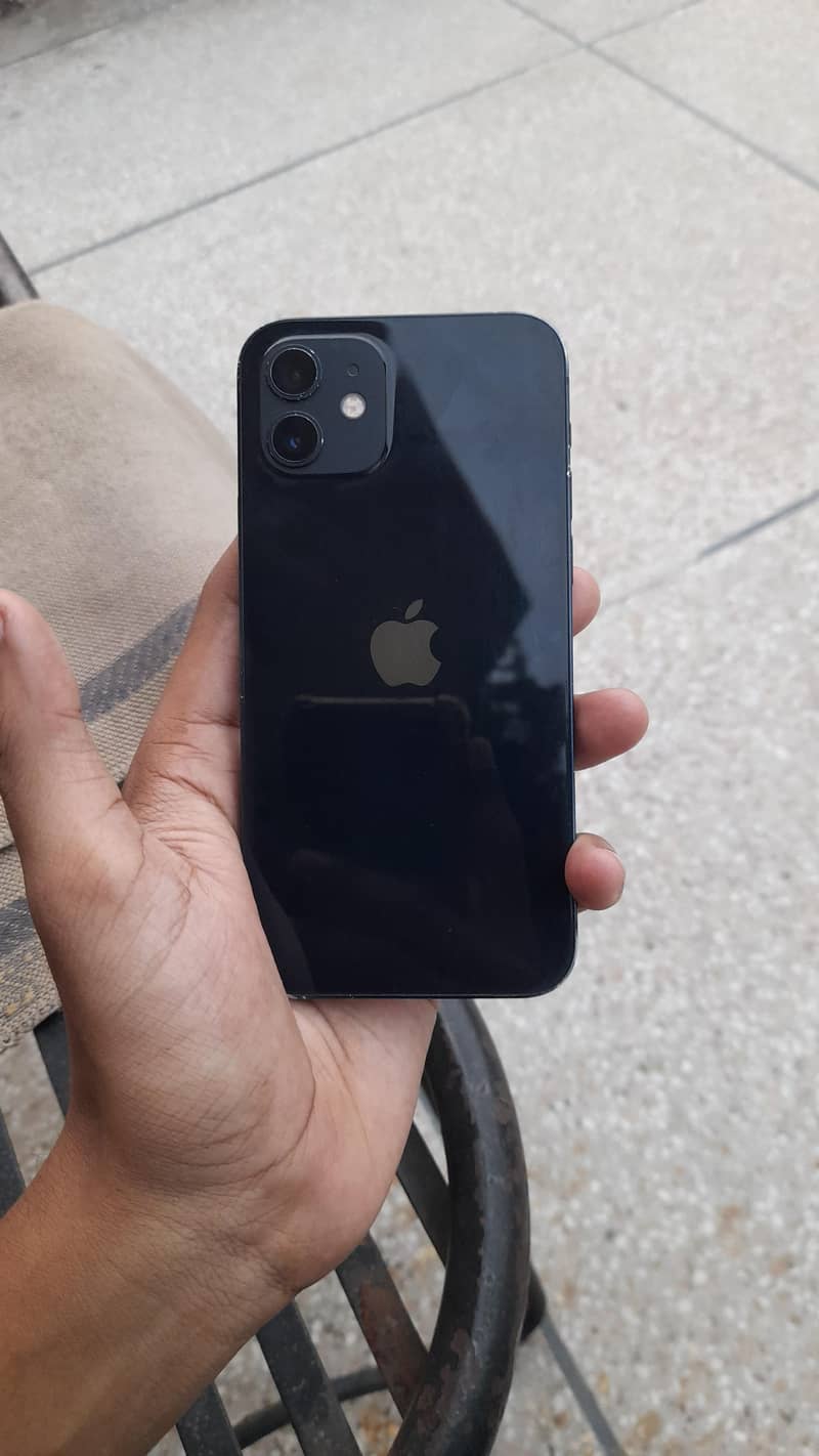 Apple iPhone 12 2