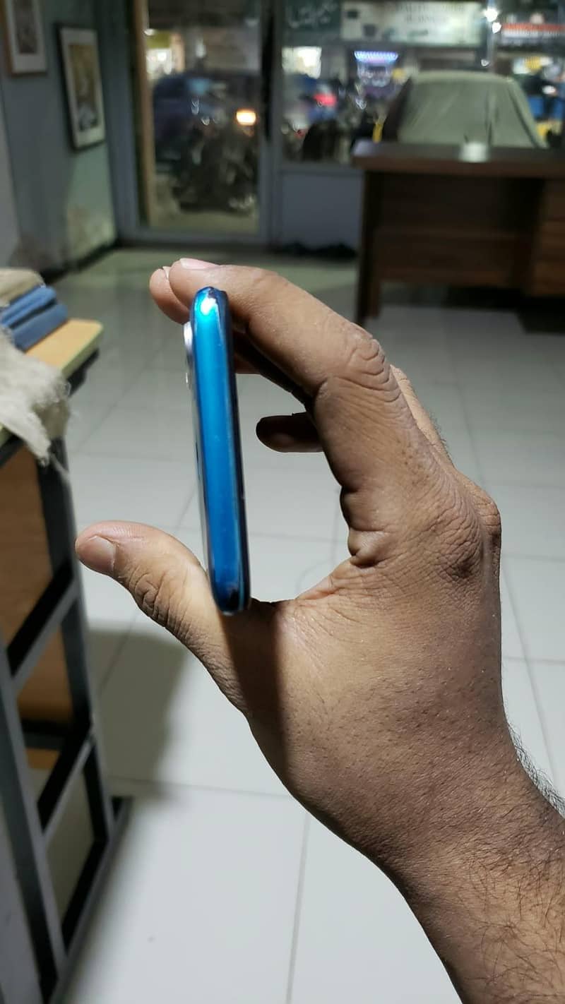 Realme 5i 5