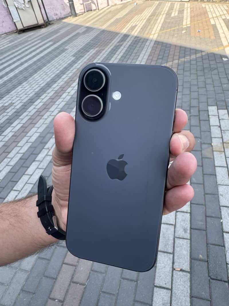 Apple iPhone 17 2