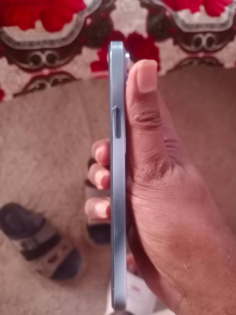 Apple iPhone 13 Pro Max 4