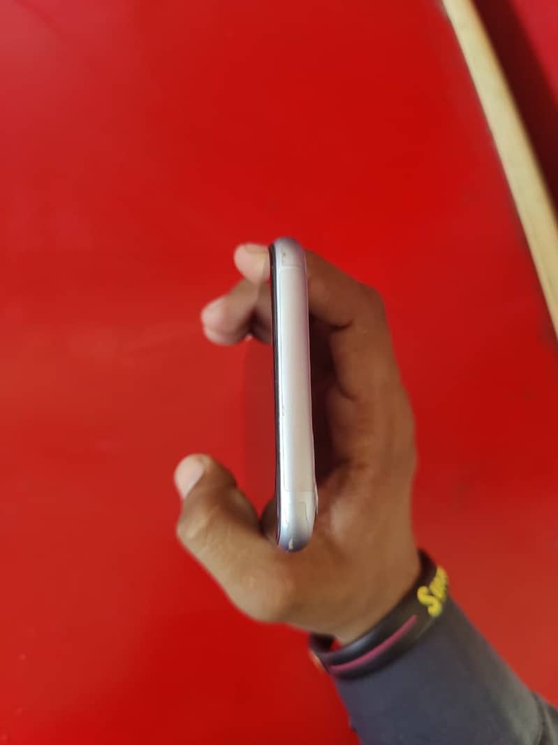 Apple iPhone 11 2