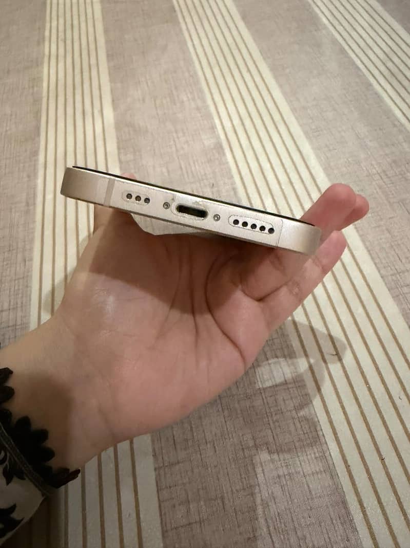 Apple iPhone 13 3