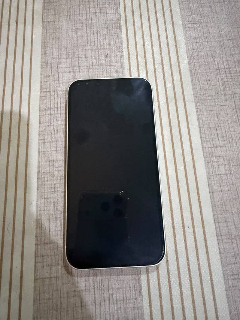 Apple iPhone 13 5