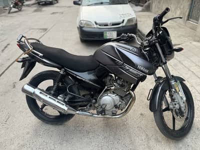 Yamaha YBR 2015 Model