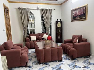 Bubble Sofa set with centre table for sale (immaculate condition)
