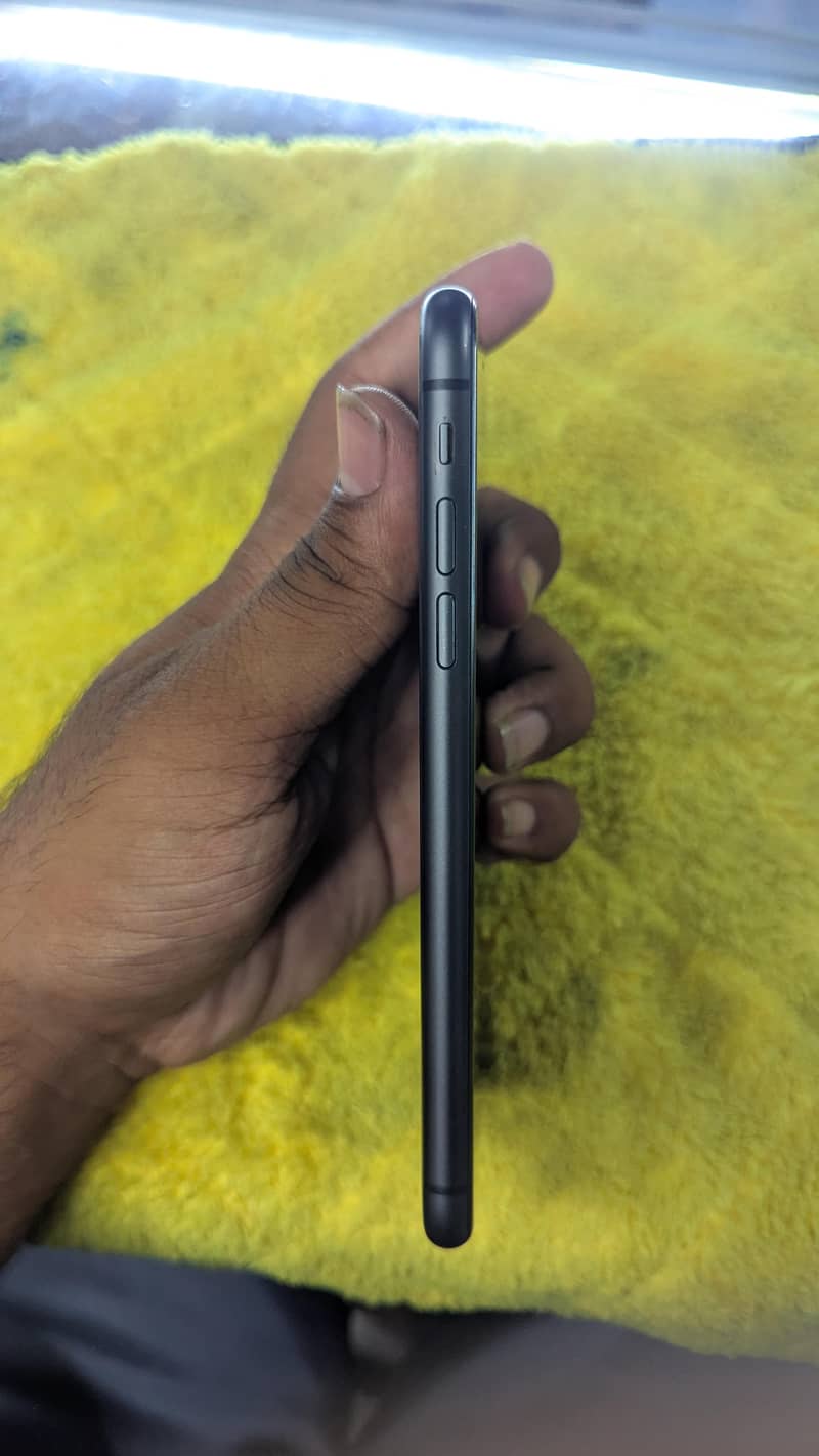 Apple iPhone 11 1