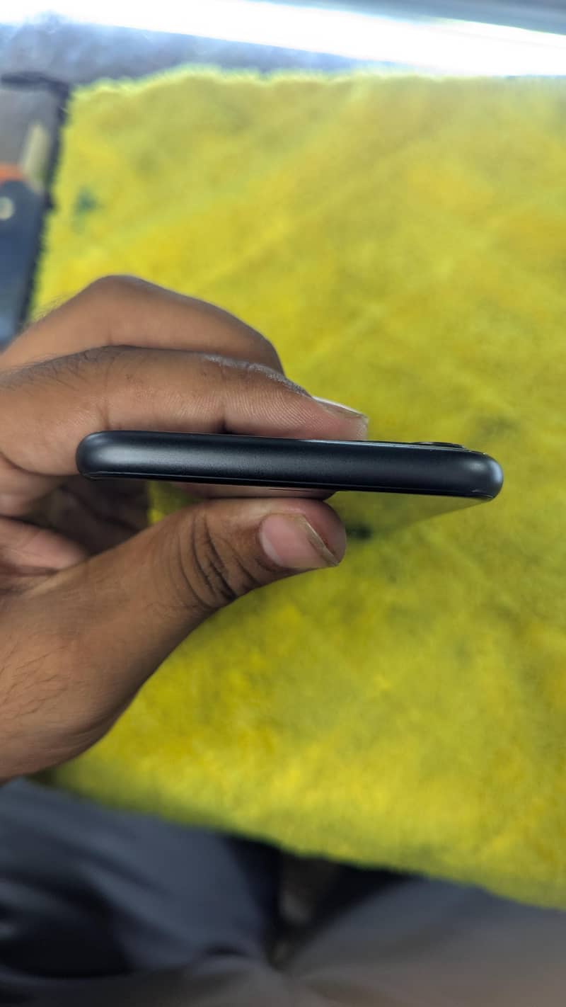 Apple iPhone 11 2