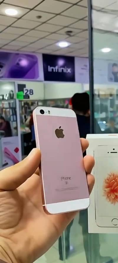 Apple iPhone 5s PTA approved with box alok addition 10 by 10