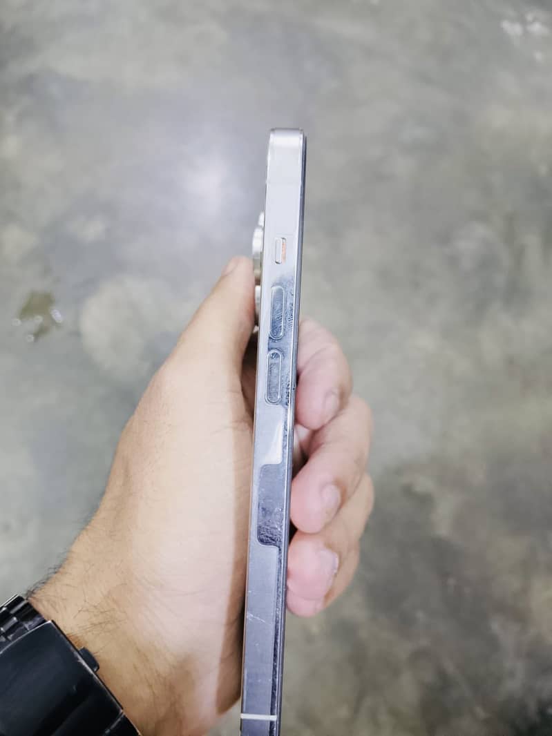 Apple iPhone 14 Pro 5