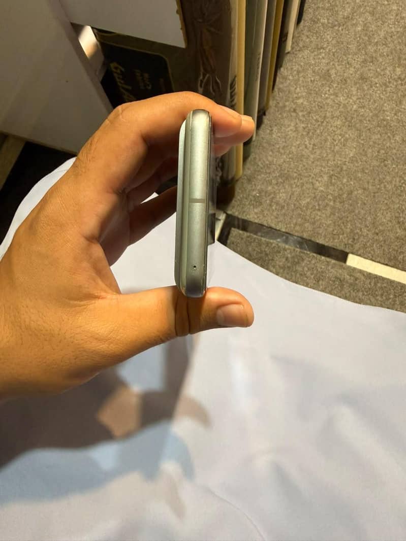 Google Pixel 8 1
