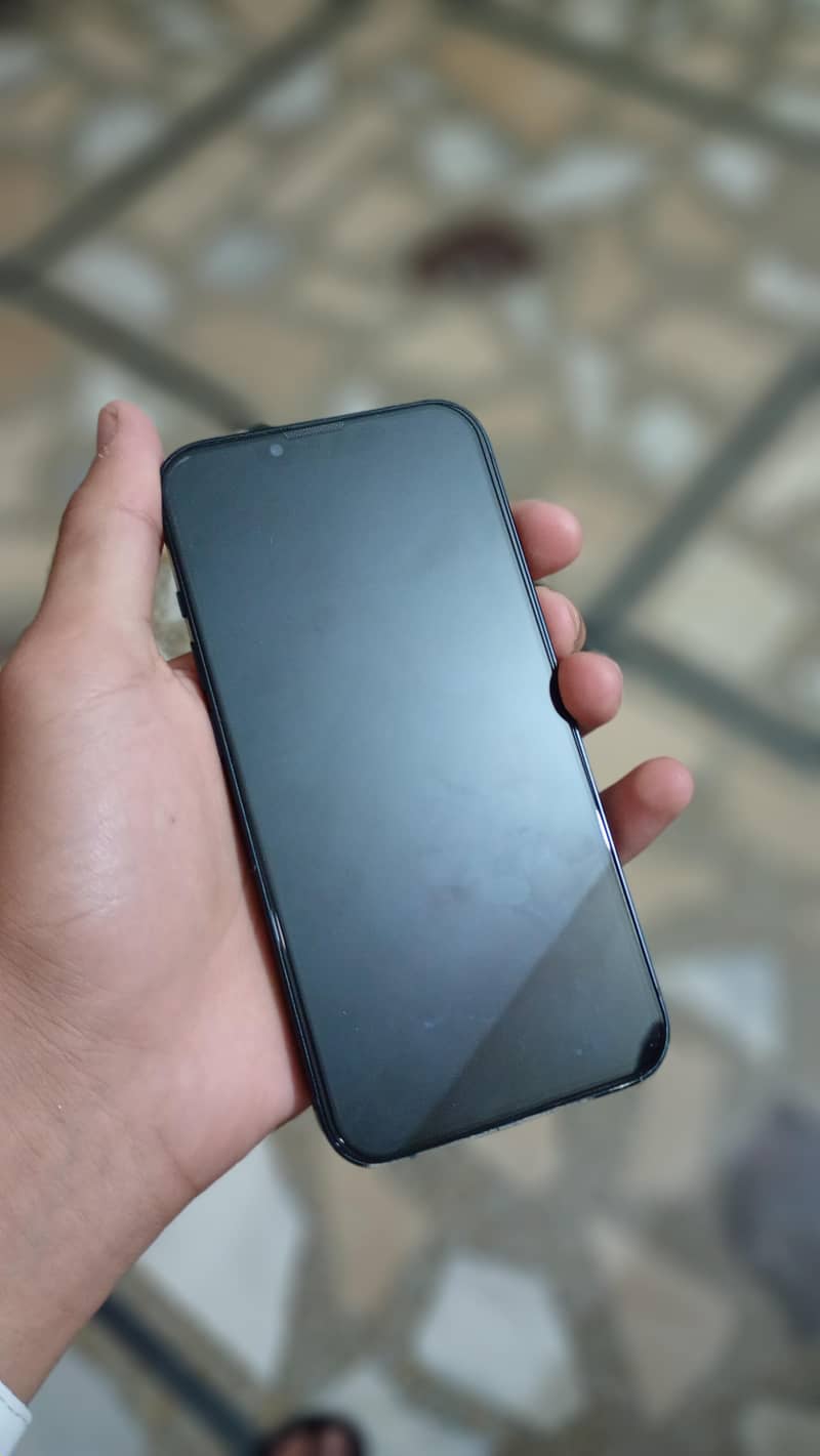 Apple iPhone 13 3