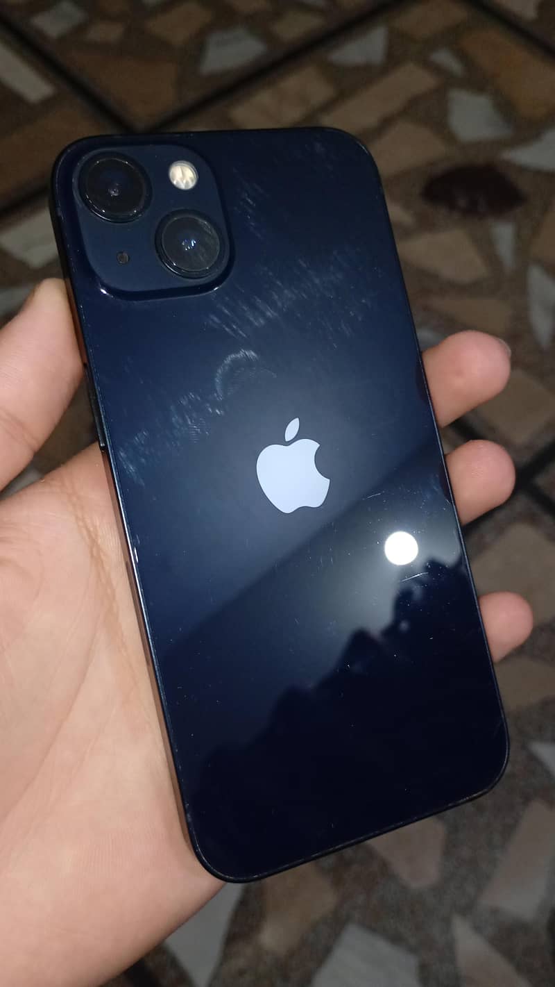 Apple iPhone 13 5