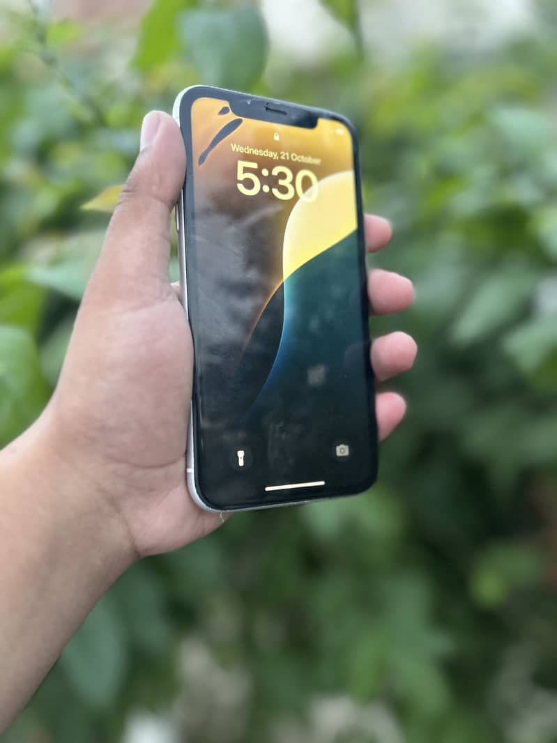 Apple iPhone XR 2