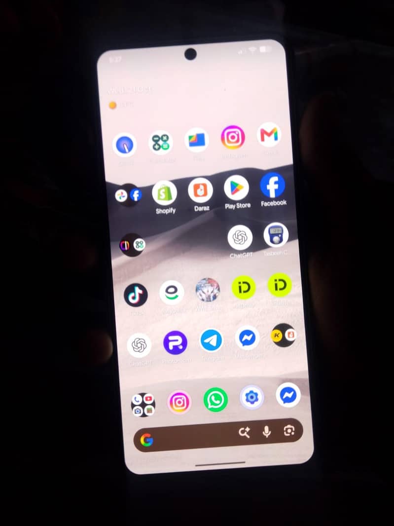 Google Pixel 8 4