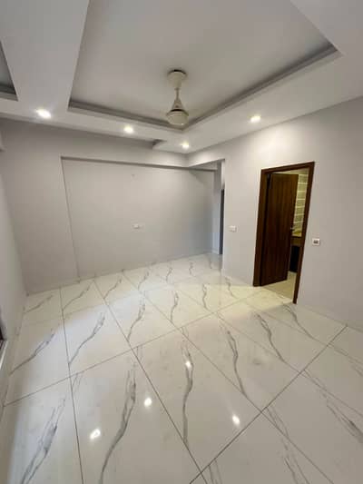 Shaaz residency flat for rent 2 bed dd rent 60k with maintenance