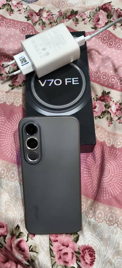 Vivo V70 FE 5G 8 Month Warranty