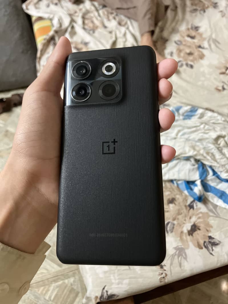 One Plus 10T 1