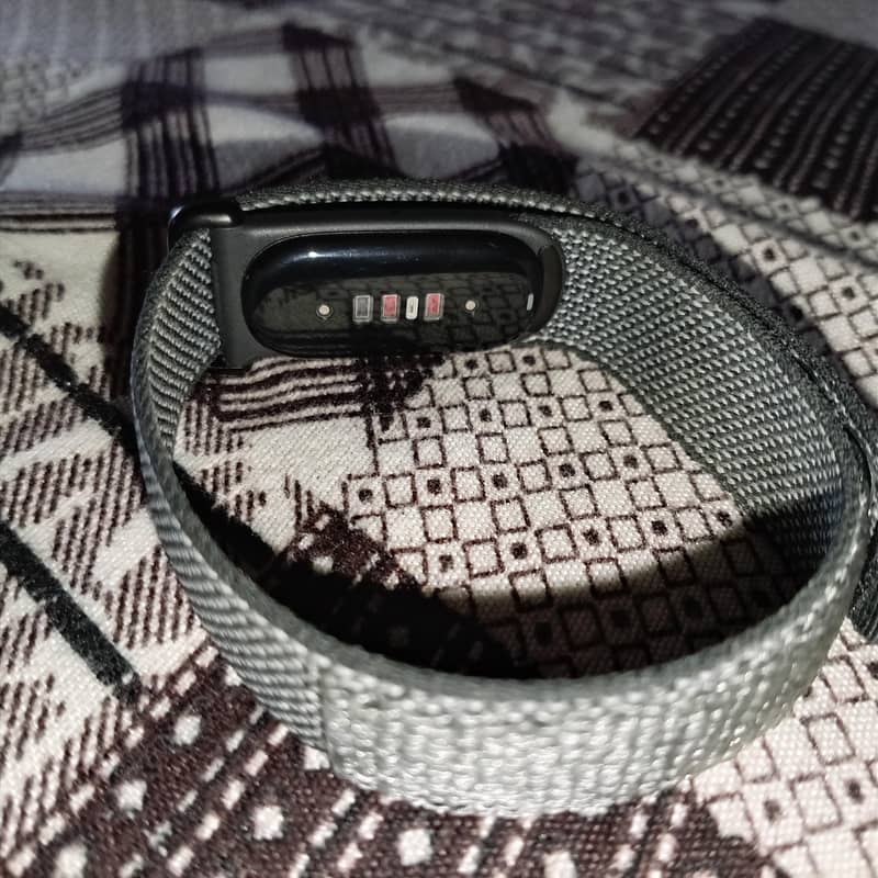 Google Fitbit Air 2
