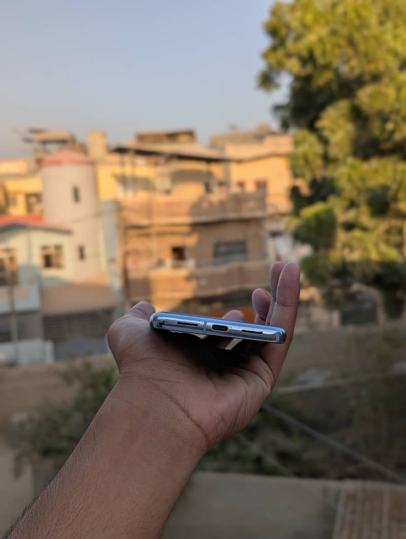 Google Pixel 8 Pro 2