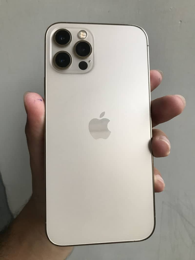 Apple iPhone 12 Pro 3