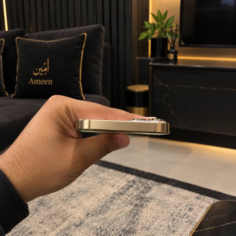 Apple iPhone 13 Pro 2