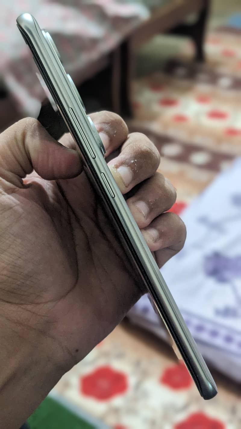 Tecno SPARK 30 Pro 0