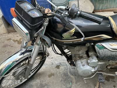 Honda 125 slef start  bike  engine ok hai 2019 bike hai 11 months ki