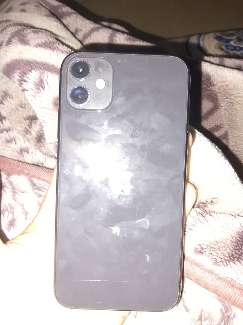 Apple iPhone 11 3