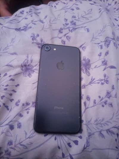 Apple iPhone 7  128Gb battery health 100