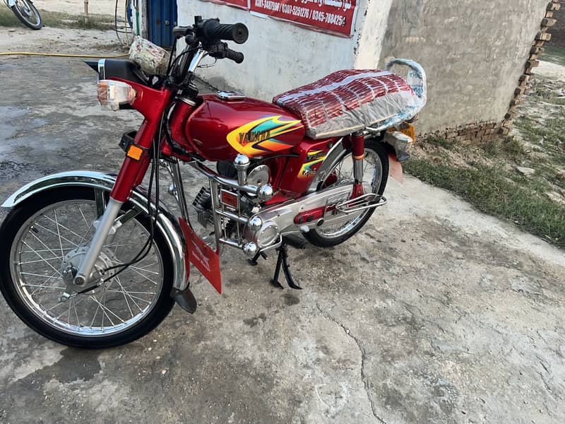 YAMAHA 2007 Model 8
