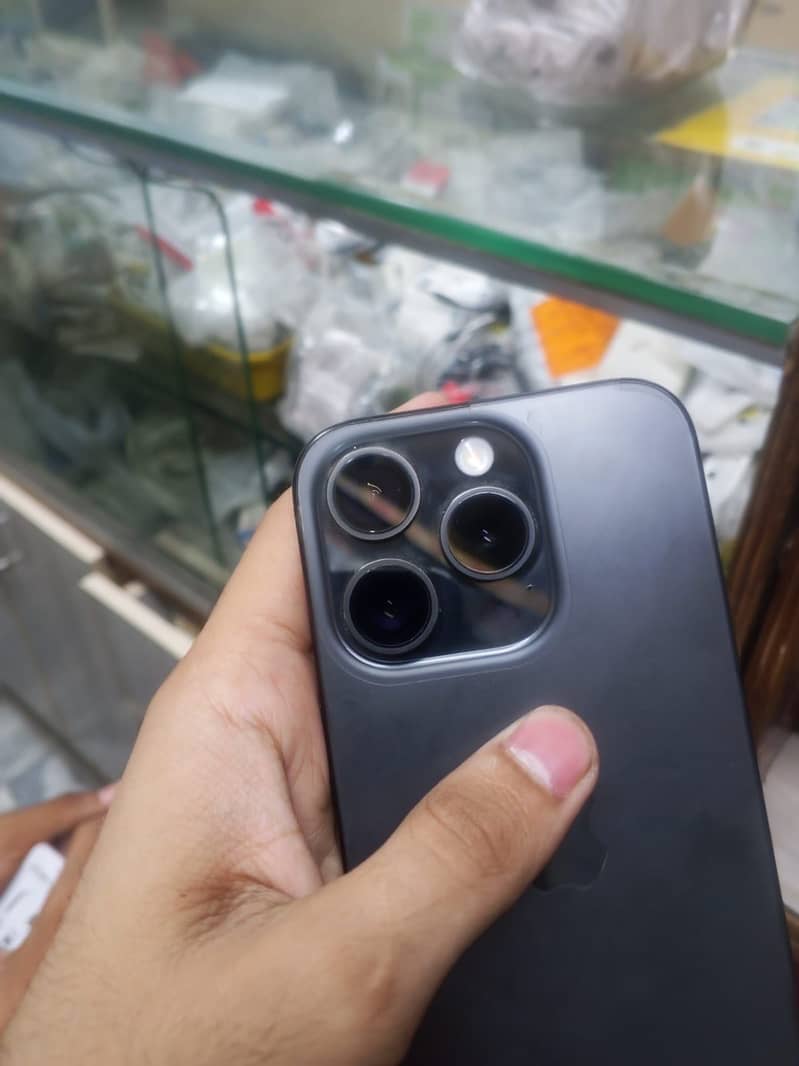 Apple iPhone 15 Pro 5