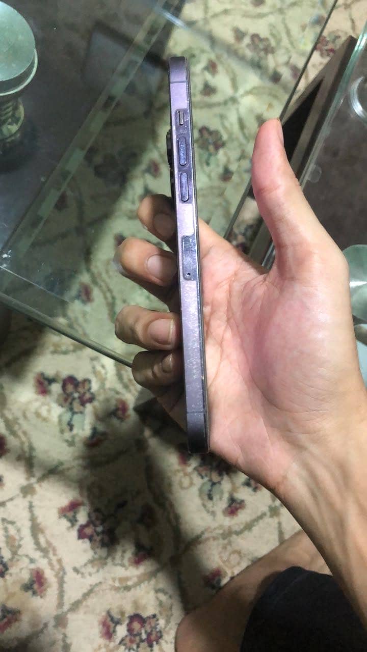 Apple iPhone 14 Pro Max 0