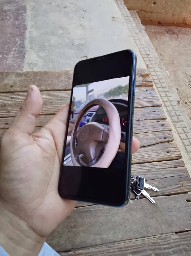 Apple iPhone 11 Pro Max 5