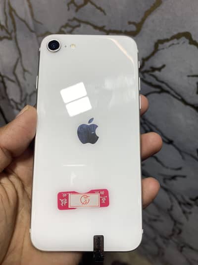 Apple iPhone SE