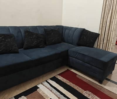 Modern Luxury Sofa Set – Excellent Condition