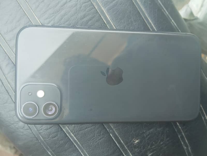 Apple iPhone 11 0