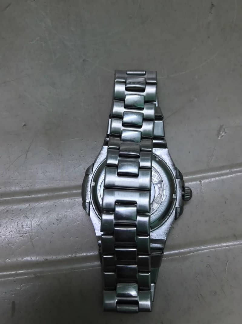 Good Decent Automatic Men watch 1